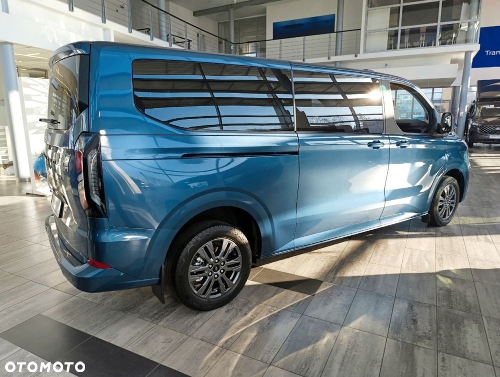 Ford Tourneo Custom - 7