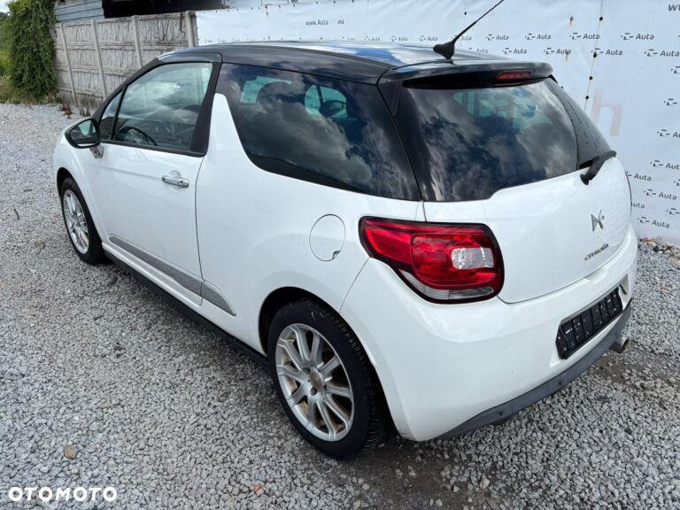 Citroën DS3 VTi 120 SoChic - 4