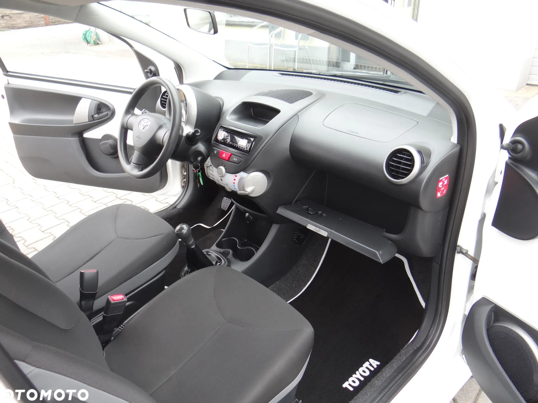 Toyota Aygo 1.0 VVT-i Sol - 31
