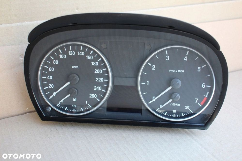 Licznik BMW e90 e91 e92 e93 e81 e82 e87 e88 2.0i Benzyna manual EU 9122594 - 1