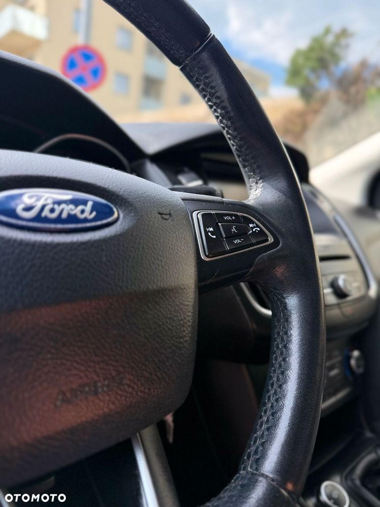 Ford Focus 1.0 EcoBoost Trend Sport - 22