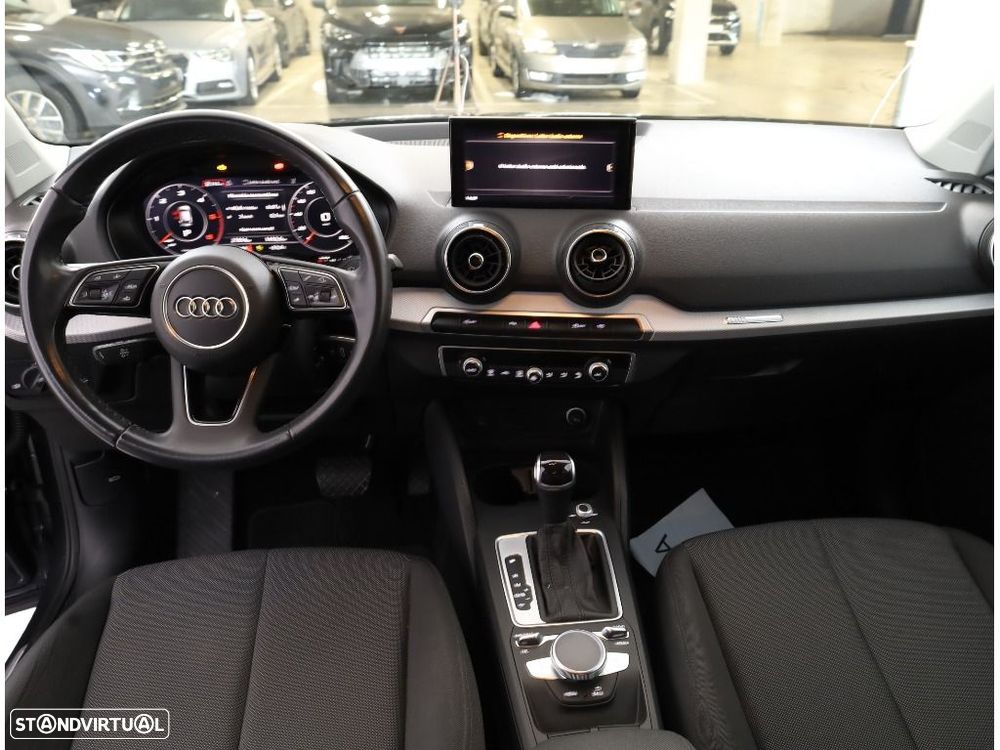 Audi Q2 30 TDI Advanced S tronic - 14