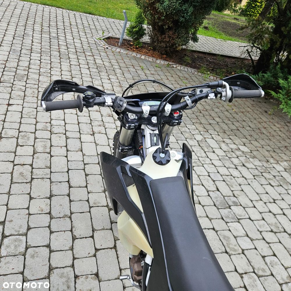Husqvarna FE - 6