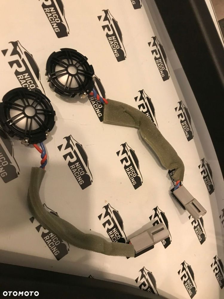 KOMPLET GŁOŚNIKÓW RAMKI DRZWI LAND ROVER L538 - 4