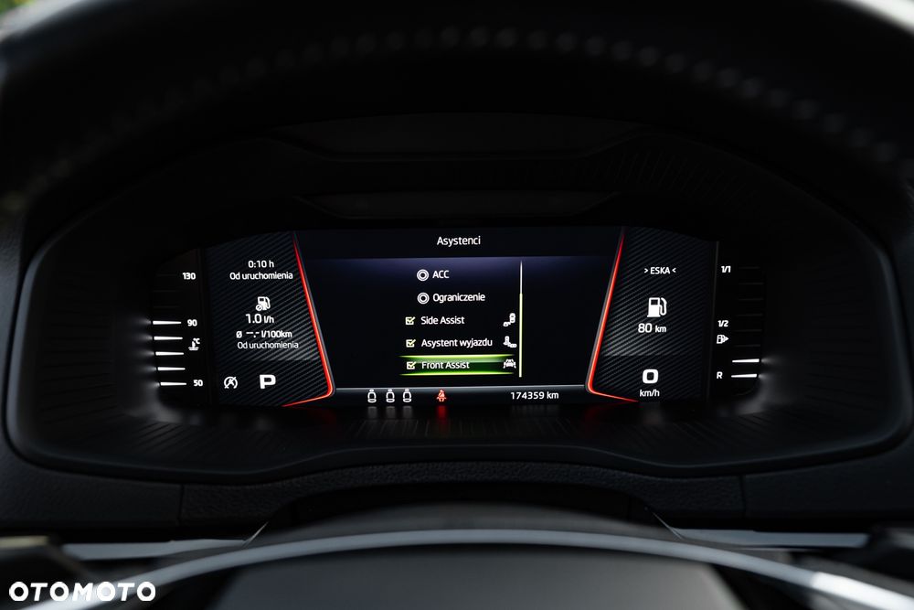 Skoda Karoq 2.0 TSI 4x4 DSG Sportline - 30