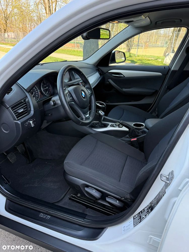BMW X1 xDrive18d xLine - 35