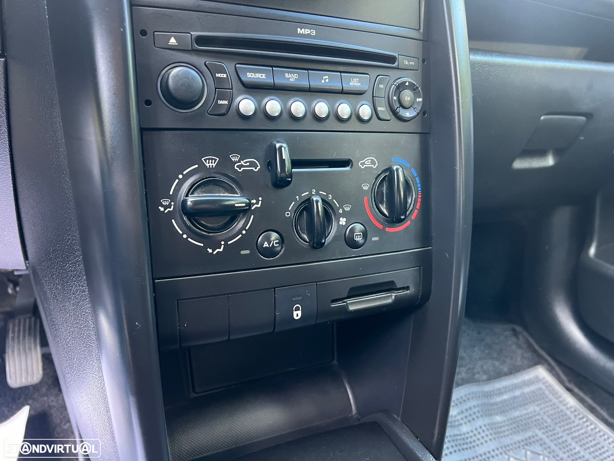 Peugeot 207 SW 1.4 Trendy - 9