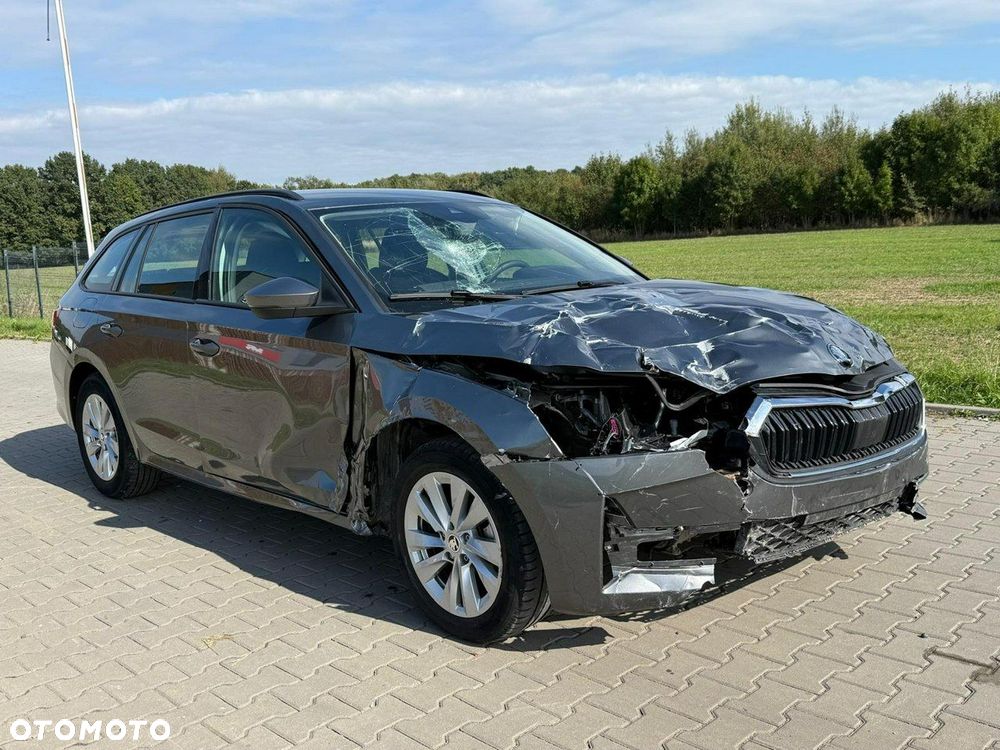 Skoda Octavia 1.5 TSI Selection - 6