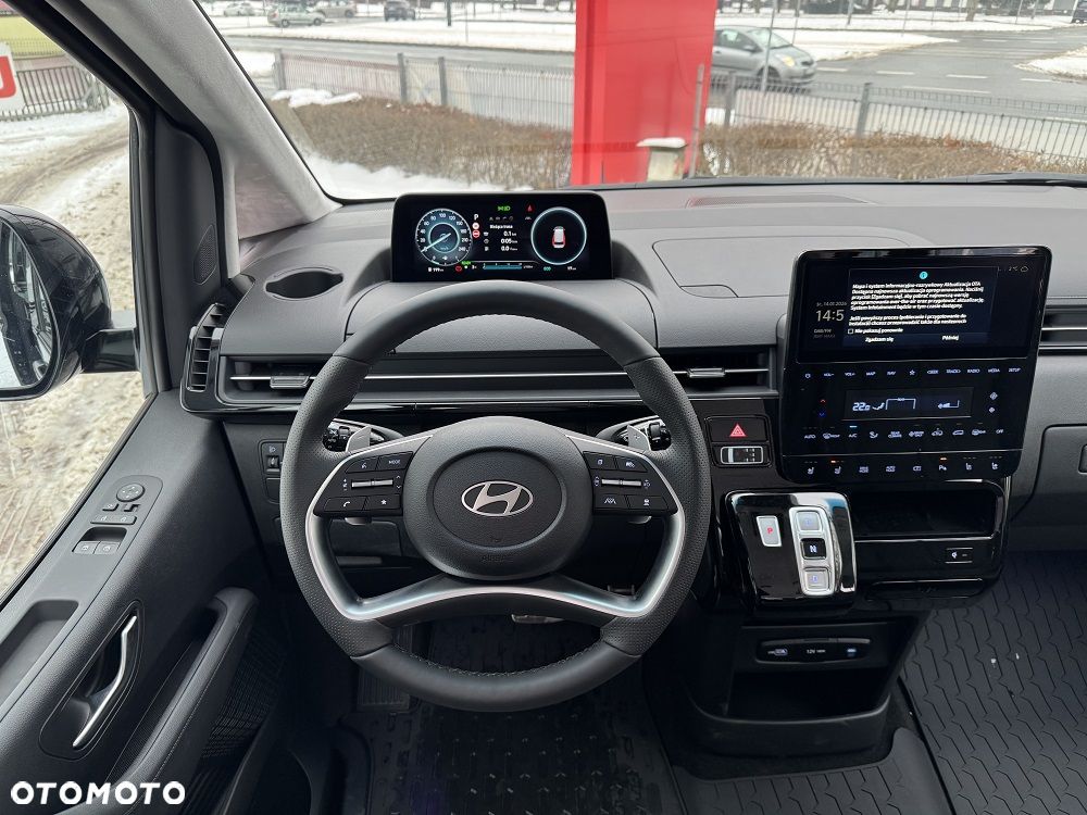 Hyundai Staria 1.6 T-GDI HEV Luxury - 10