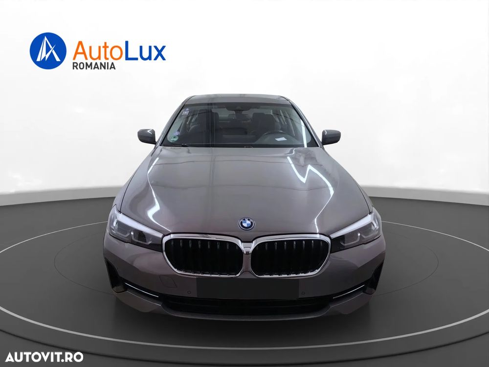 BMW Seria 5 520e Aut. - 3