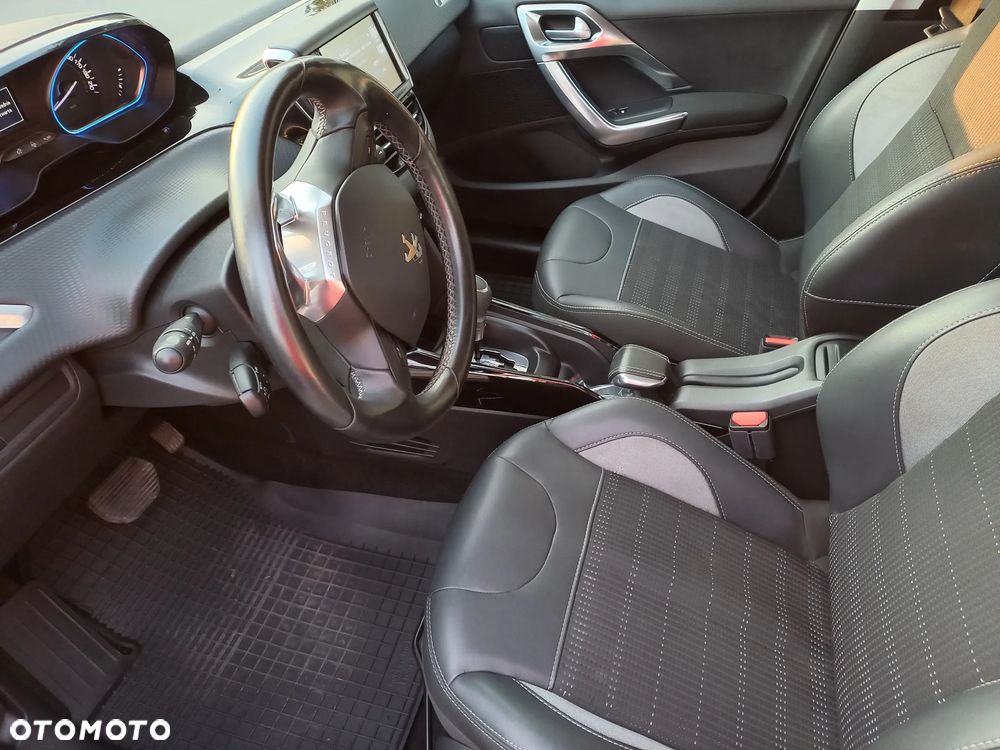 Peugeot 2008 1.2 Pure Tech Allure S&S EAT6 - 25