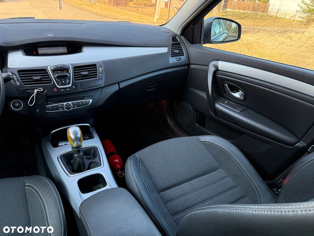 Renault Laguna 2.0 DCi FAP Expression - 25