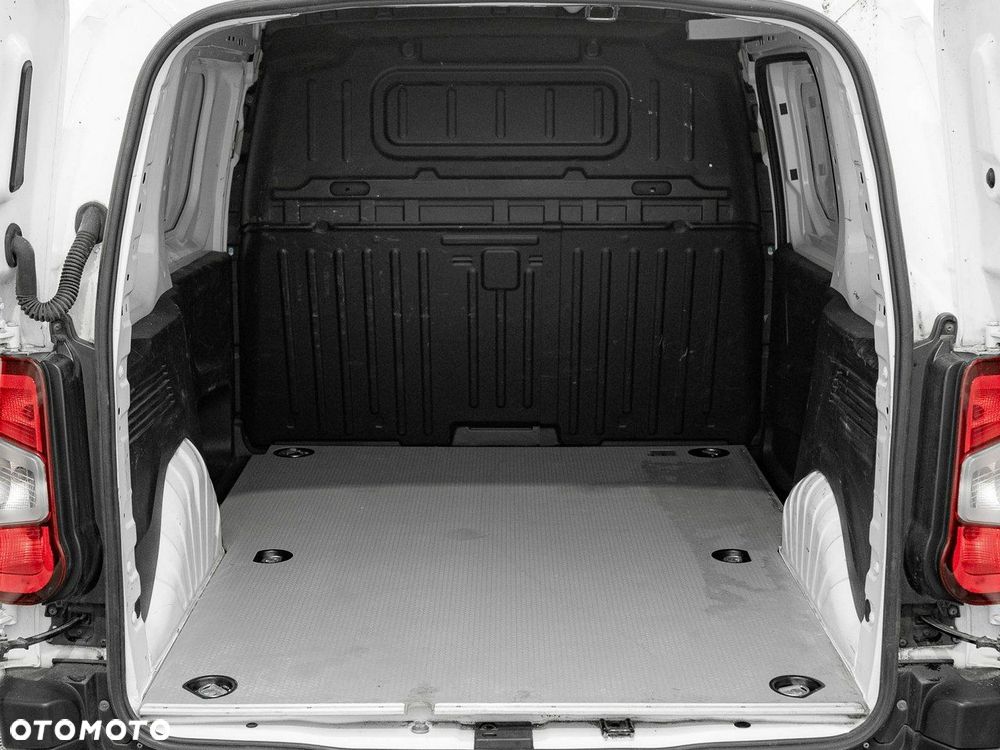 Toyota Proace City - 18