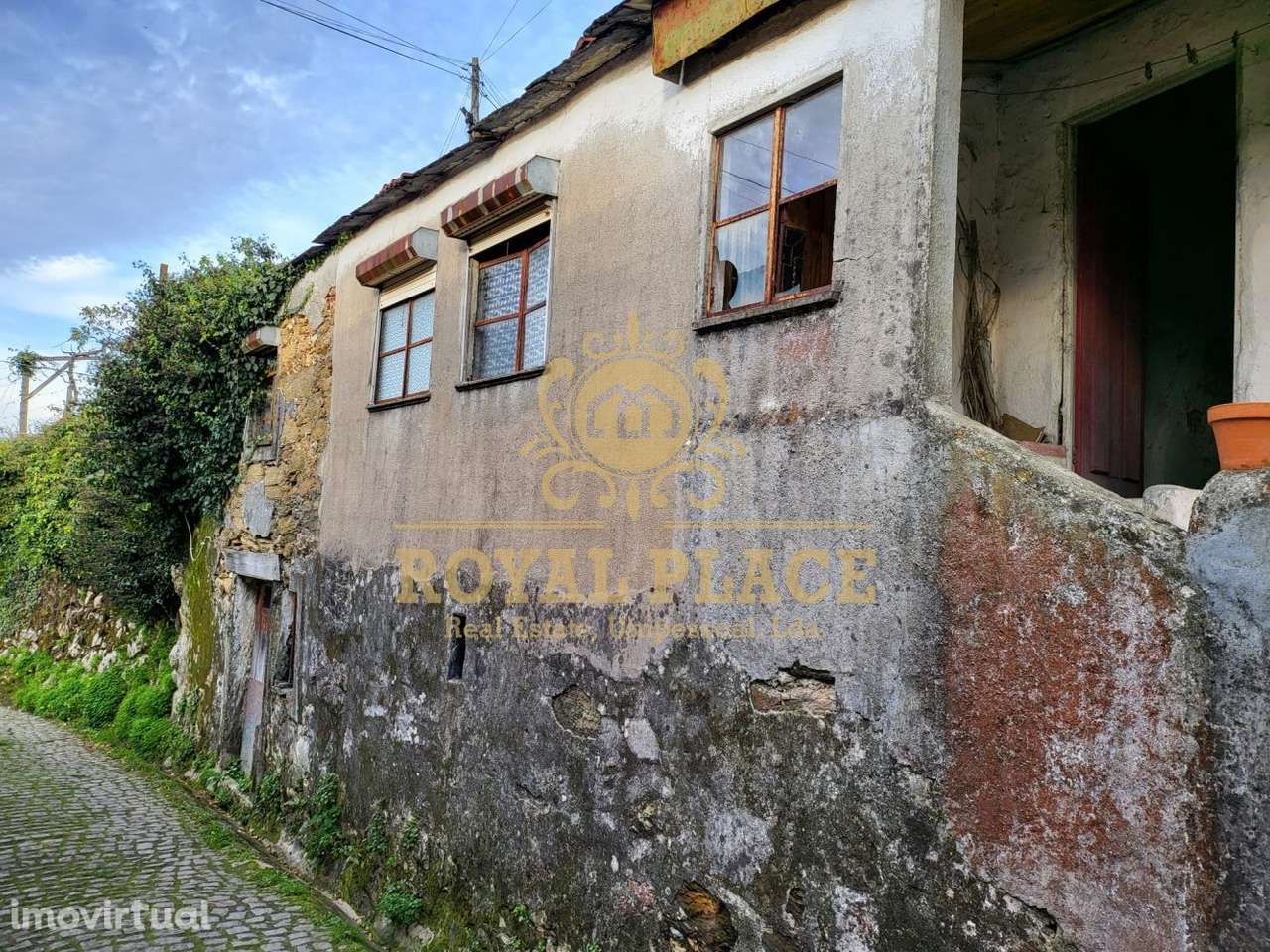 Moradia para restauro em Castelo de Paiva - Grande imagem: 4/8