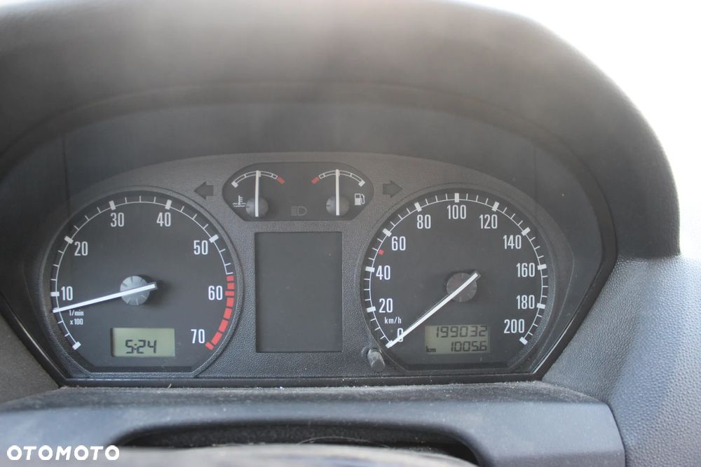 Skoda Fabia - 4
