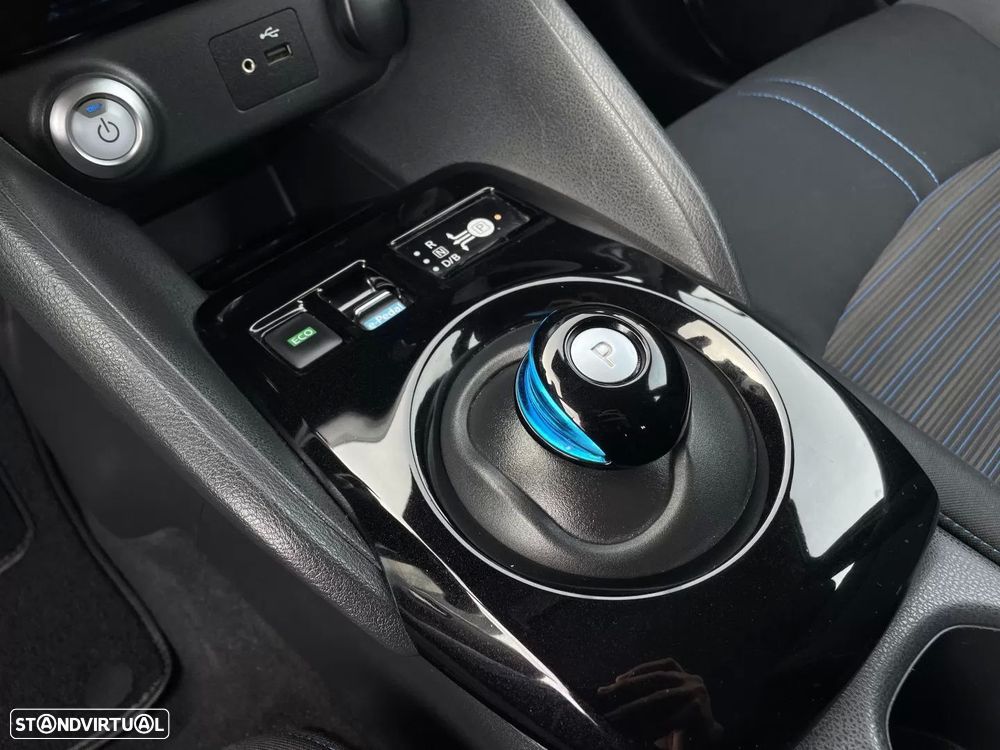 Nissan Leaf 40 kWh Acenta - 25