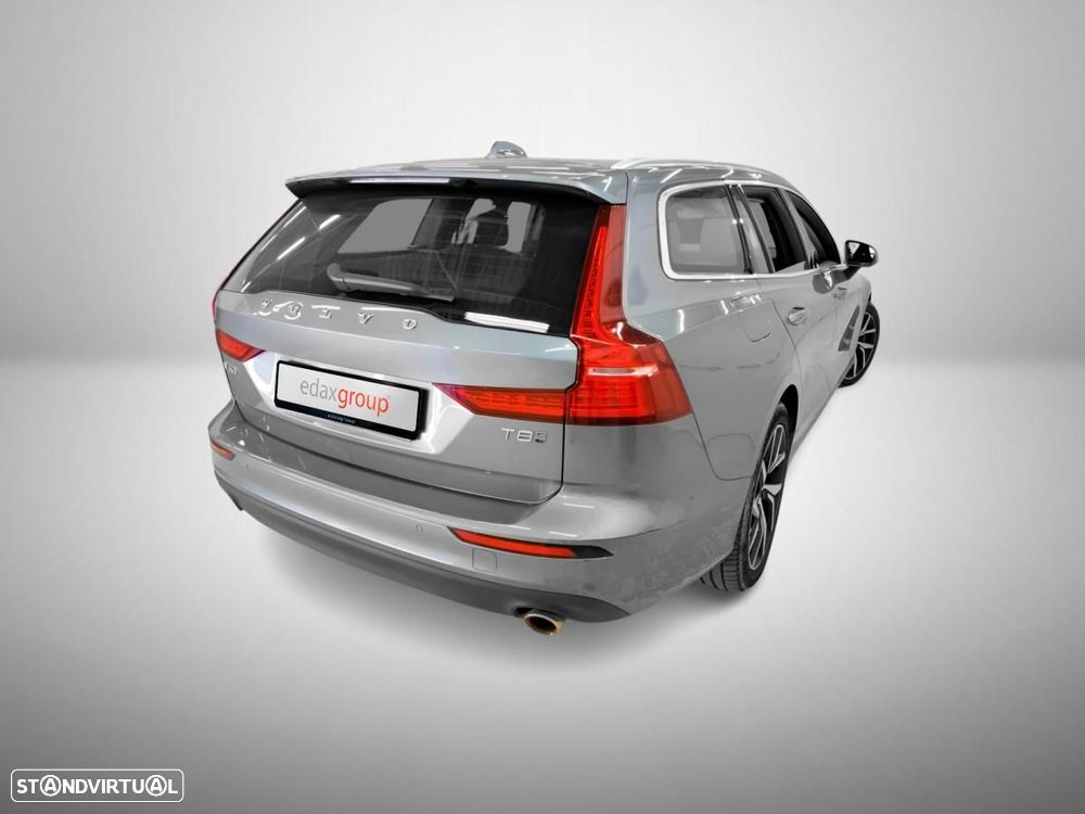 Volvo V60 2.0 T8 AWD TE Momentum - 2