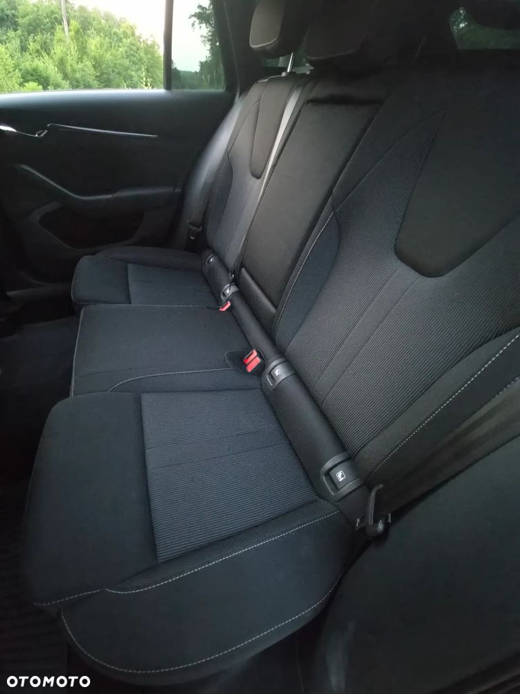 Skoda Octavia 2.0 TDI Ambition DSG - 34