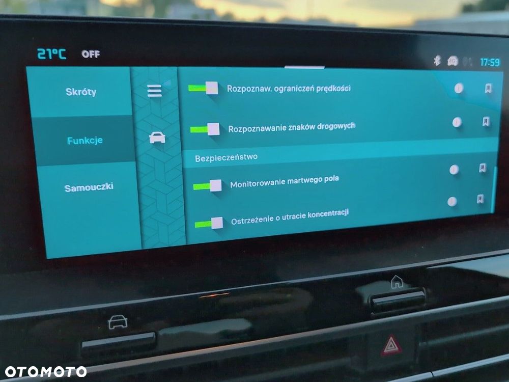 Citroën C4X e-C4 X EV136 50kWh Max - 24