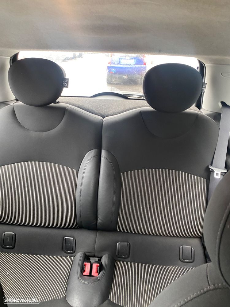 MINI 3 Portas One D - 4