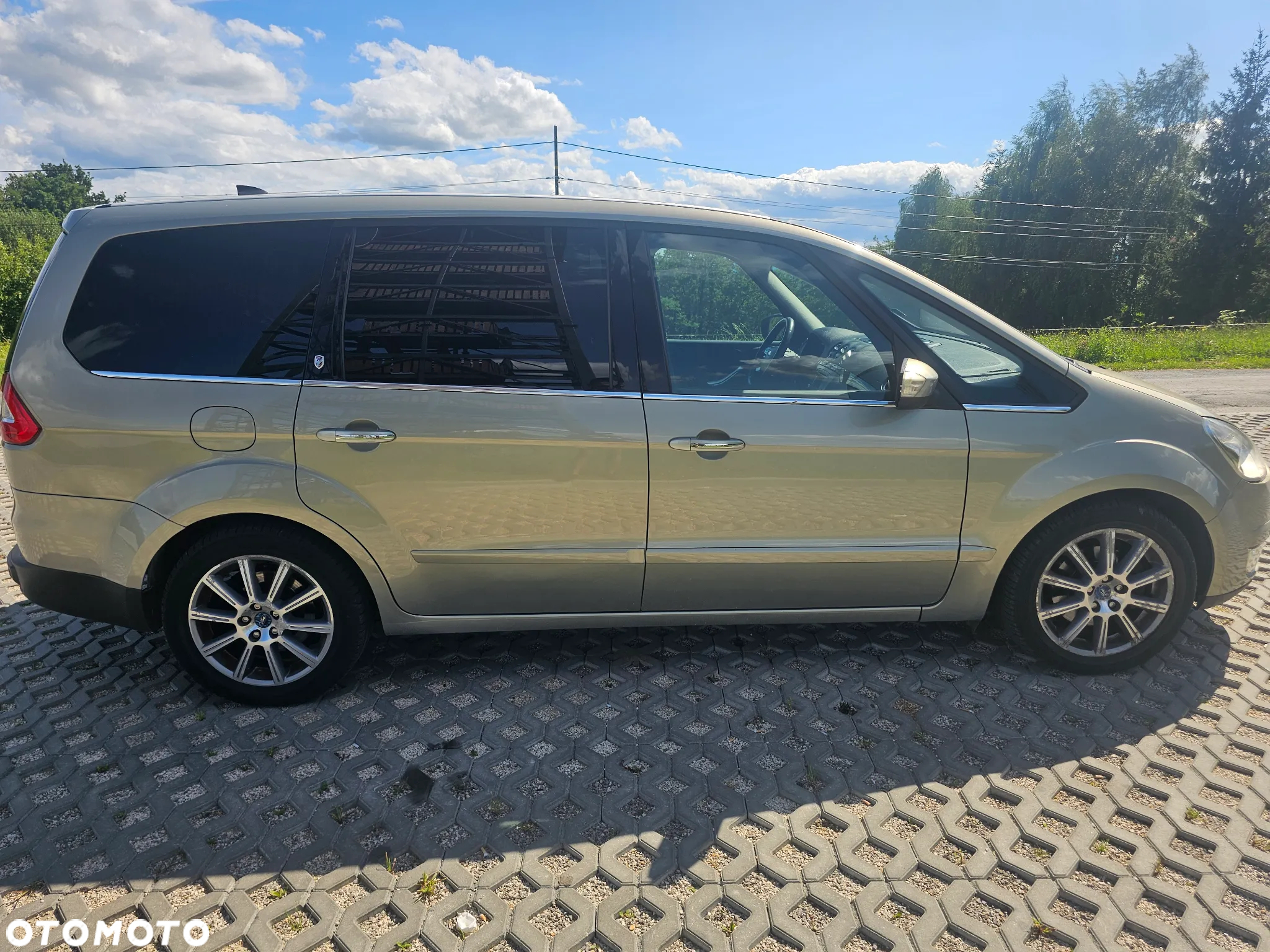 Ford Galaxy 2.0 TDCi Ghia - 22