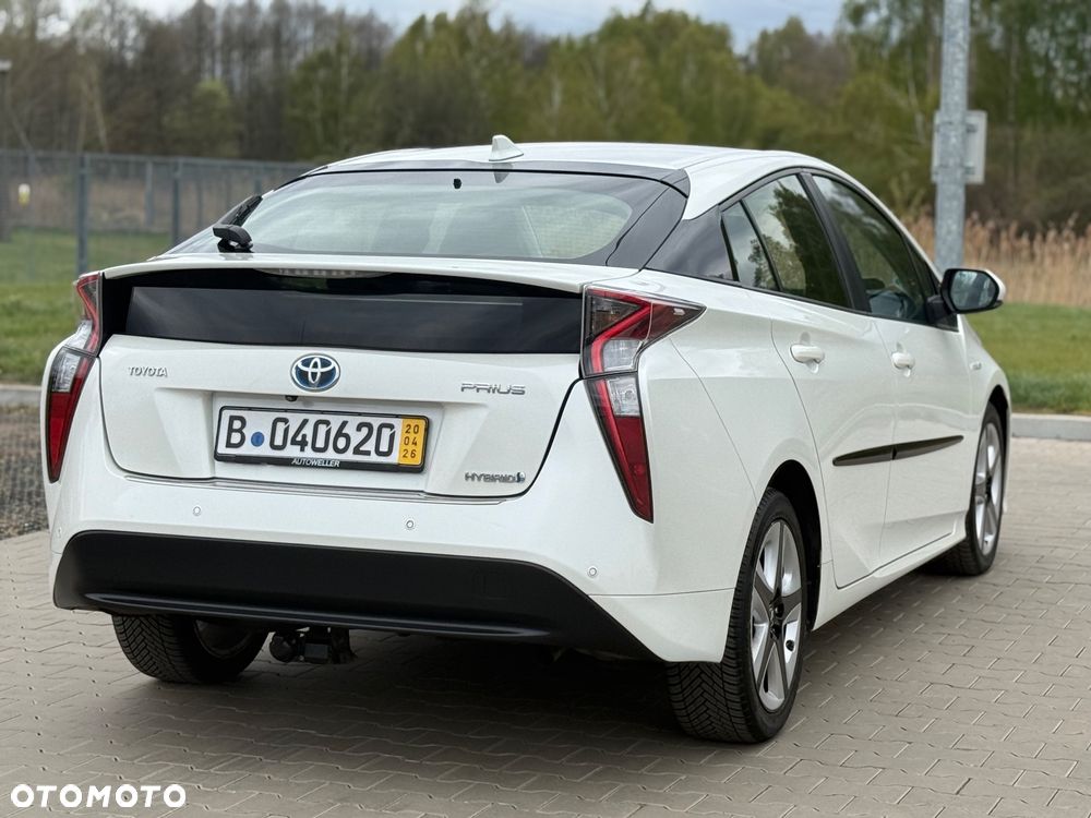 Toyota Prius - 8