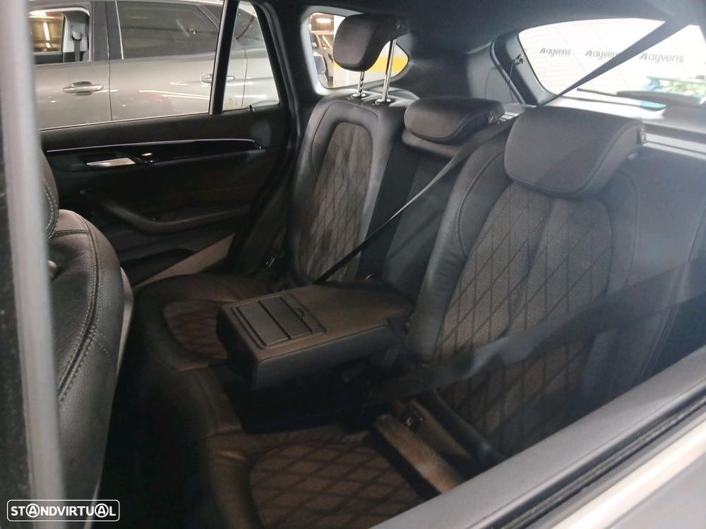 BMW X1 25 e xDrive xLine - 8