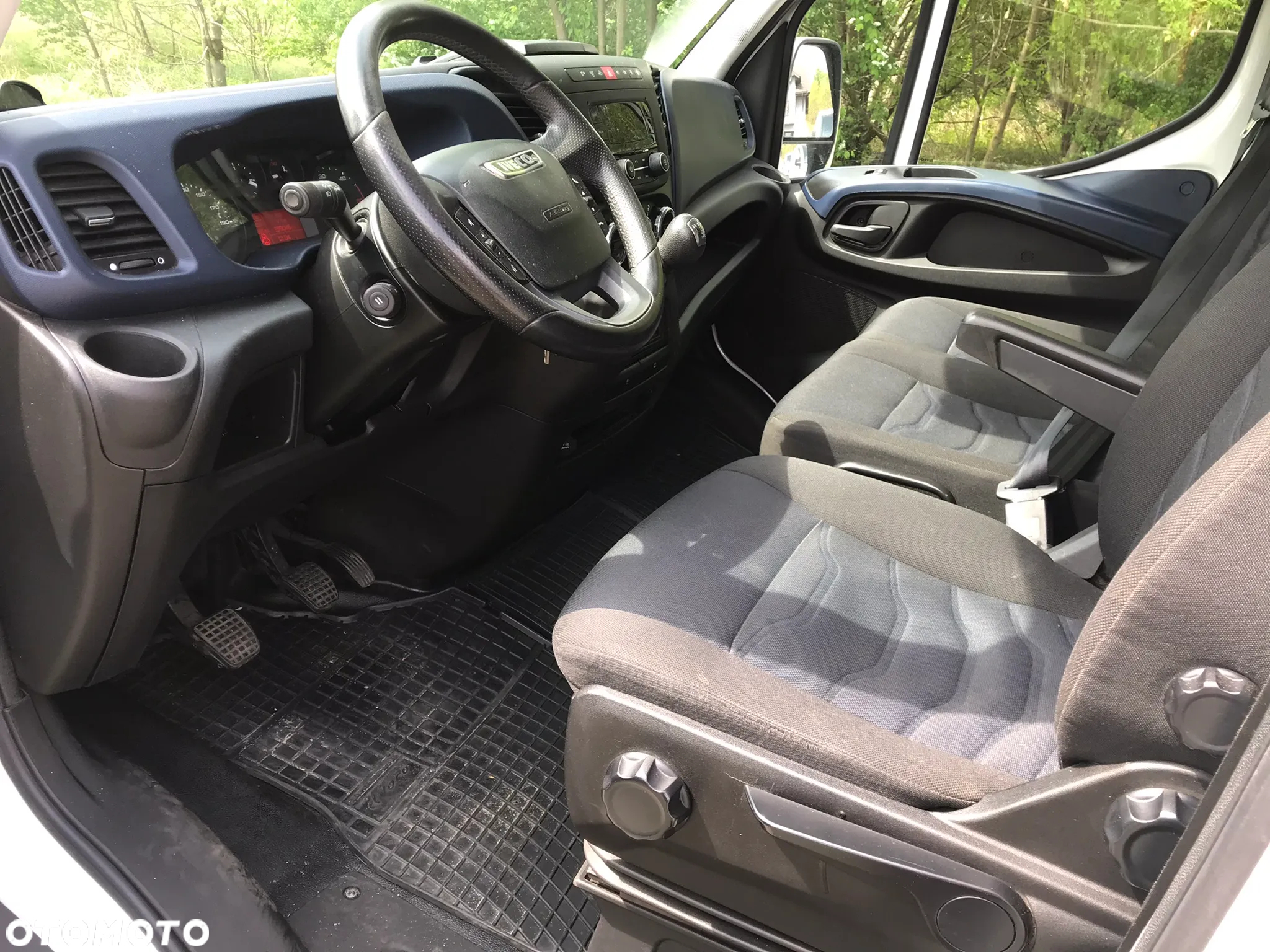 Iveco Daily 35S18 - 11