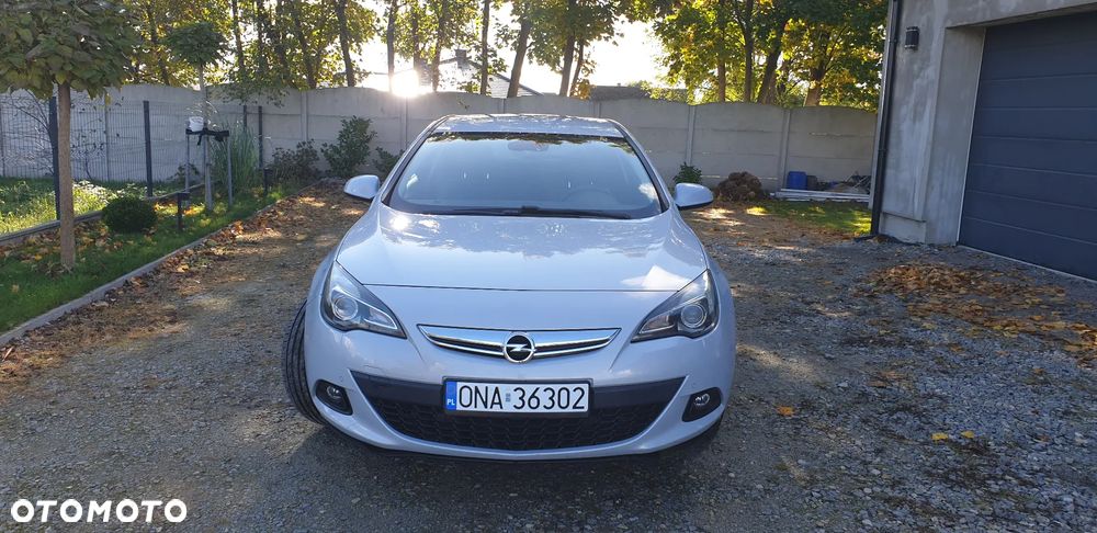 Opel Astra GTC 1.4 Turbo ecoFLEX Start/Stop - 2
