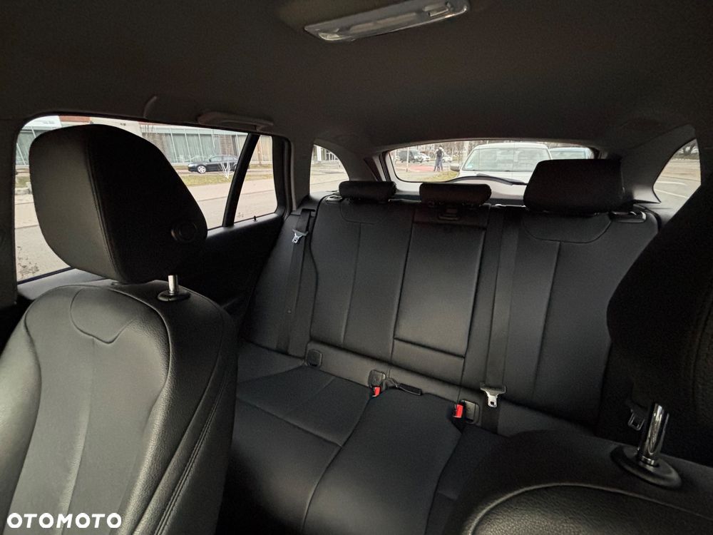 BMW Seria 3 318d Sport Line - 20