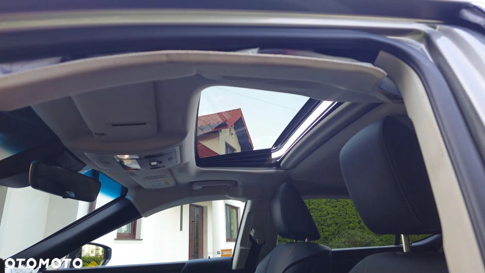 Lexus ES 300h Prestige - 22