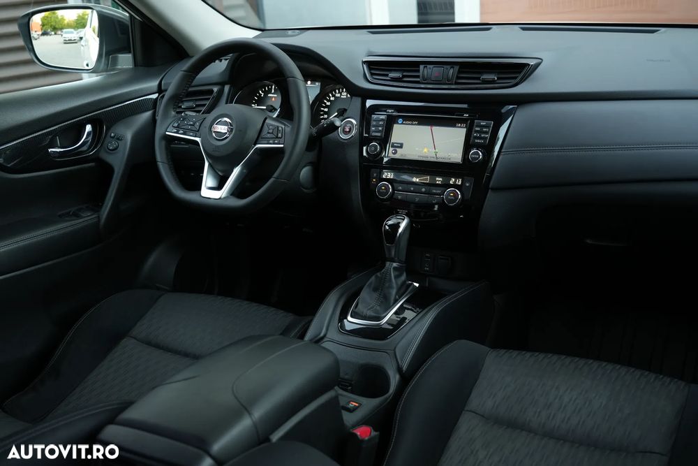Nissan X-Trail 2.0 dCi ALL-MODE 4x4i Xtronic N-Connecta - 24