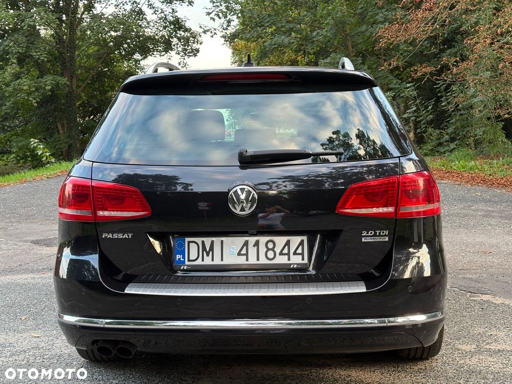 Volkswagen Passat 2.0 TDI DSG BlueMotion Technology R-Line - 11