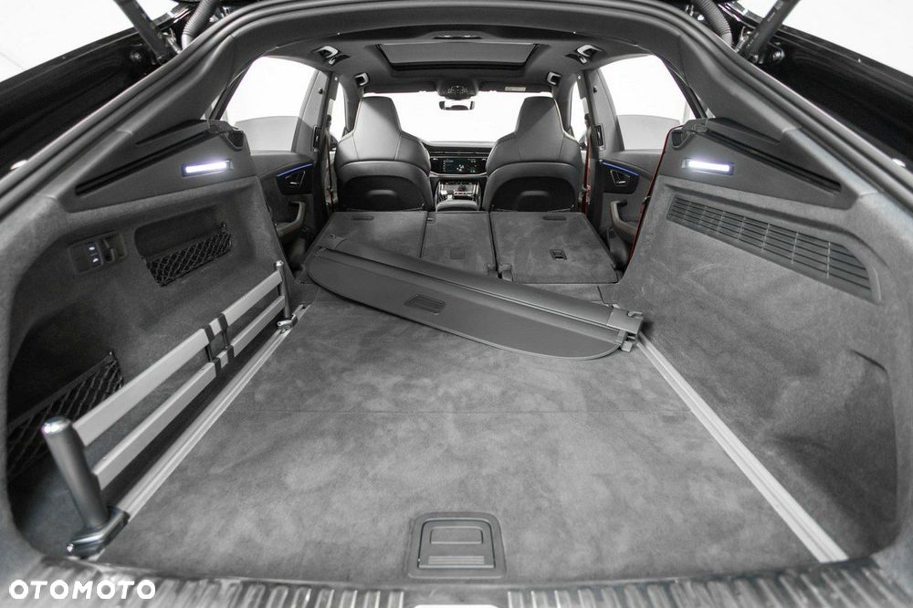 Audi RS Q8 TFSI Quattro Tiptronic - 33