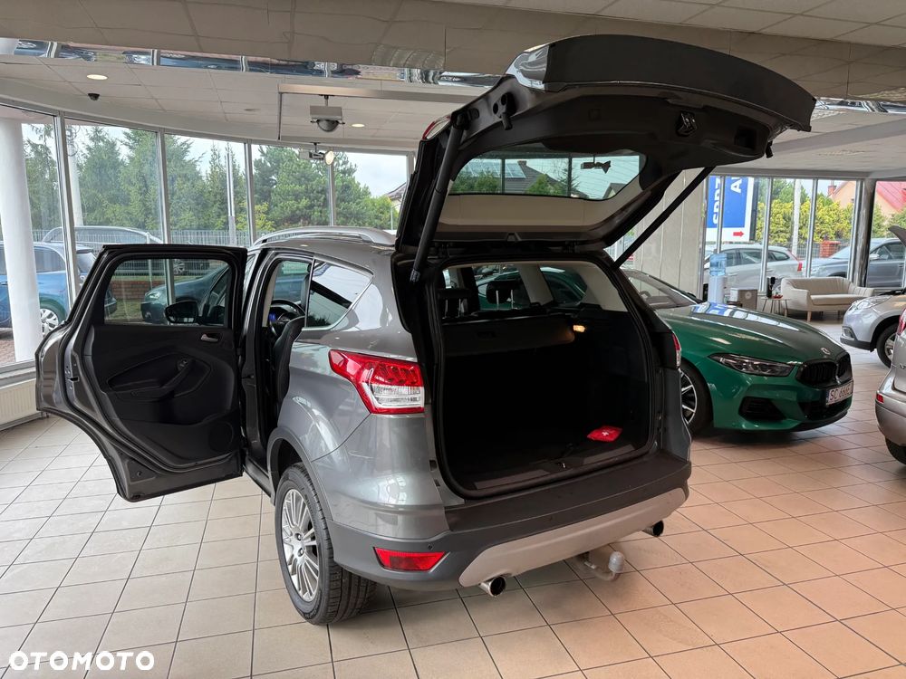 Ford Kuga 2.0 TDCi 2x4 Titanium - 25