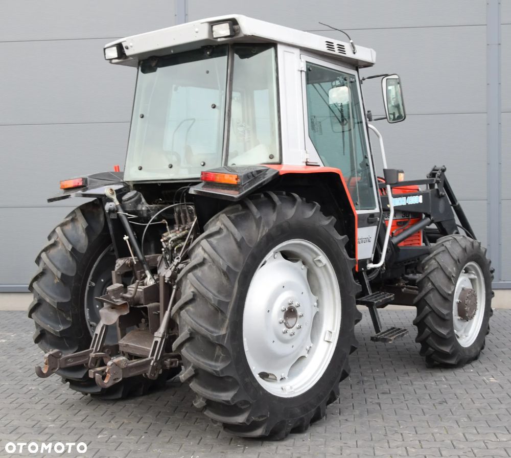 Massey Ferguson 3070 - 6