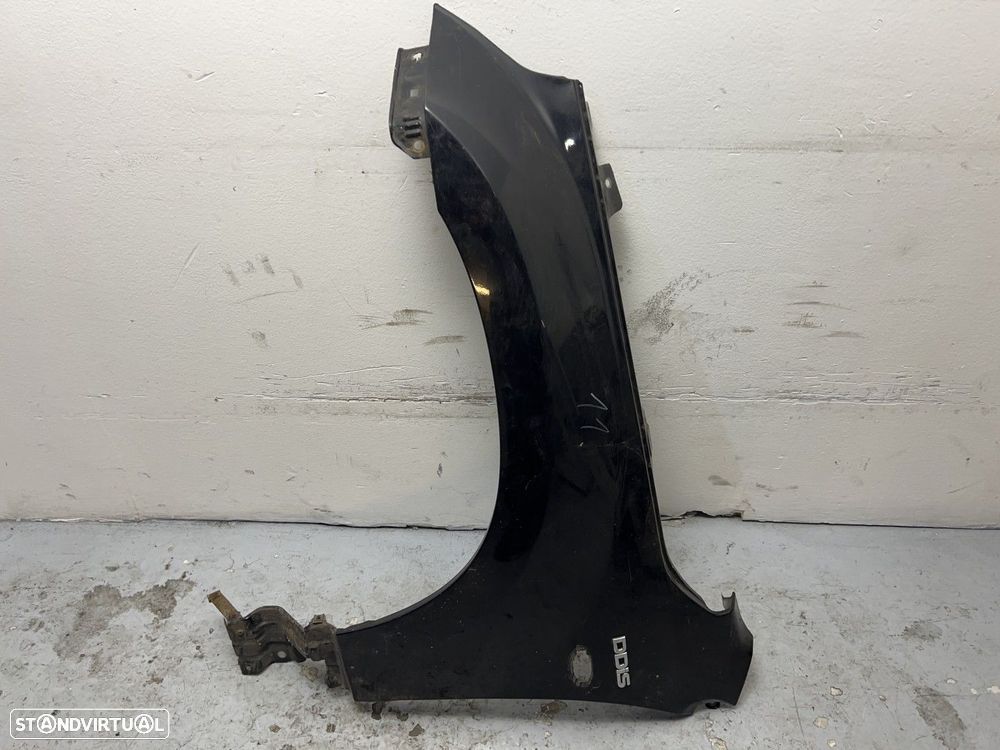 Guarda-lamas Esq SUZUKI GRAND VITARA II (JT, TE, TD) 10.05 - 02.15 Azul Usado - 1