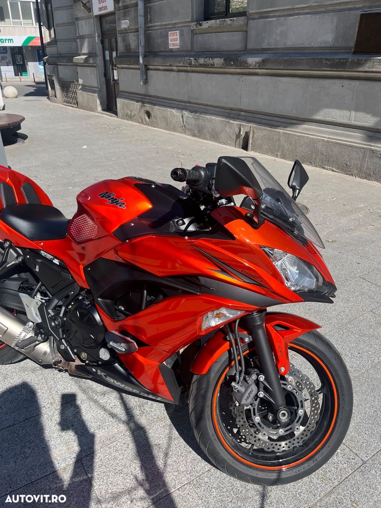 Kawasaki Ninja 650 - 1