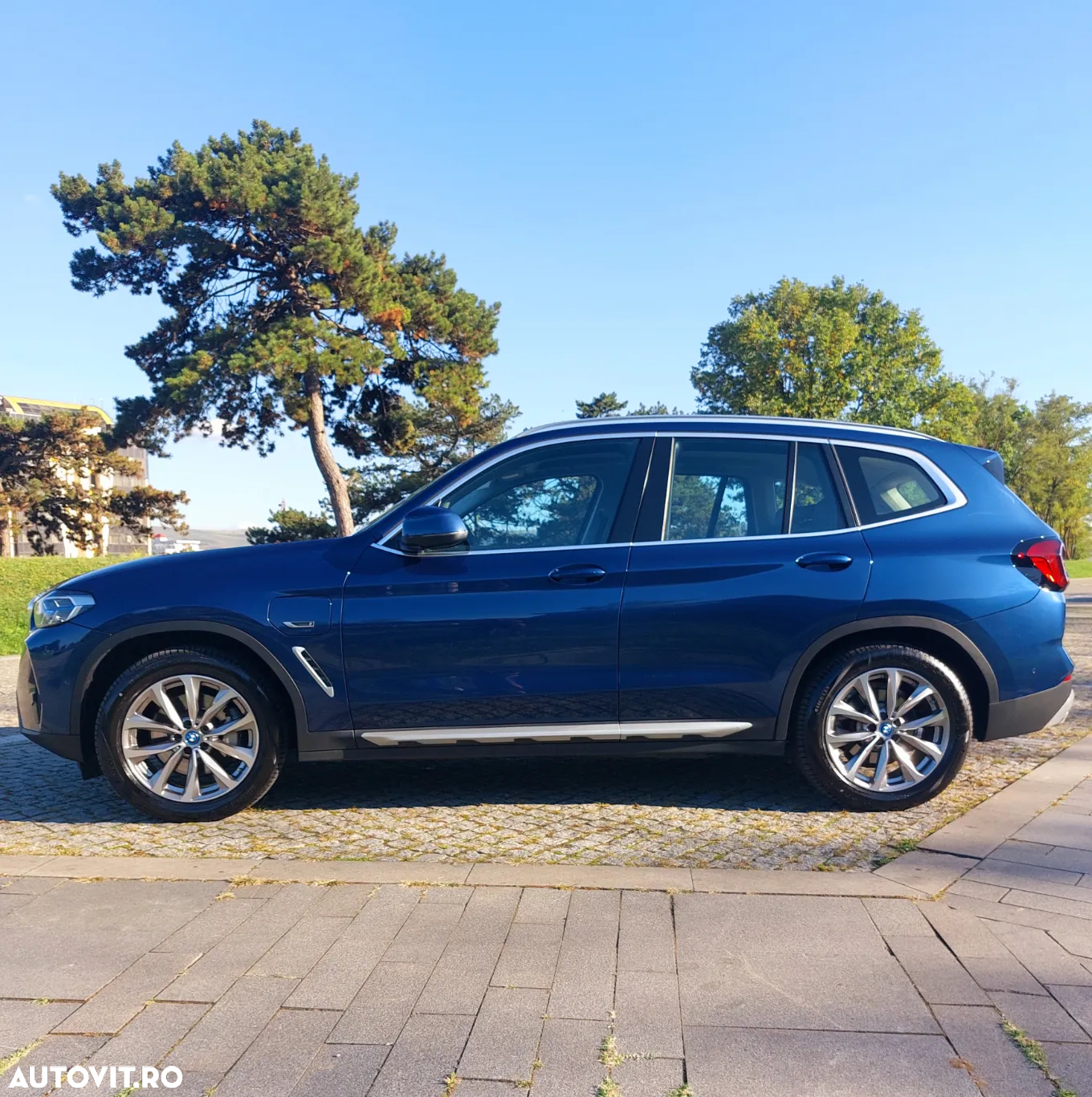 BMW X3 xDrive30e AT PHEV - 27
