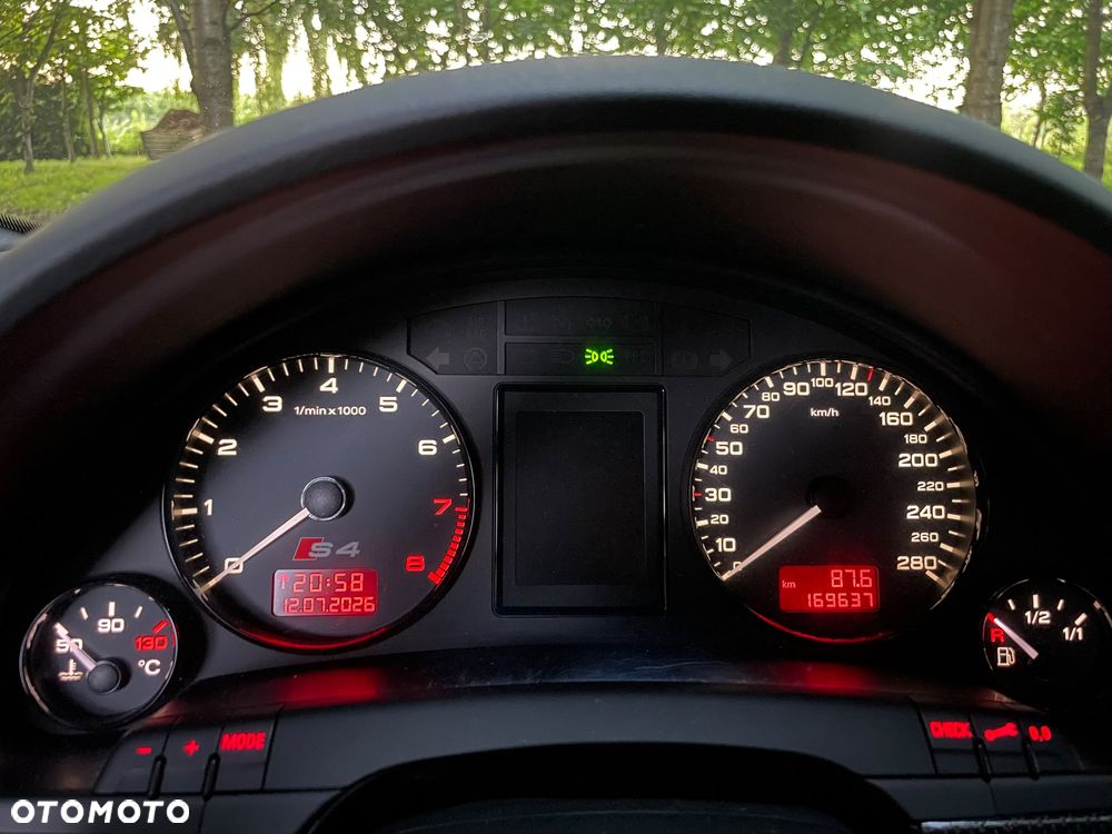 Audi S4 Limousine - 12