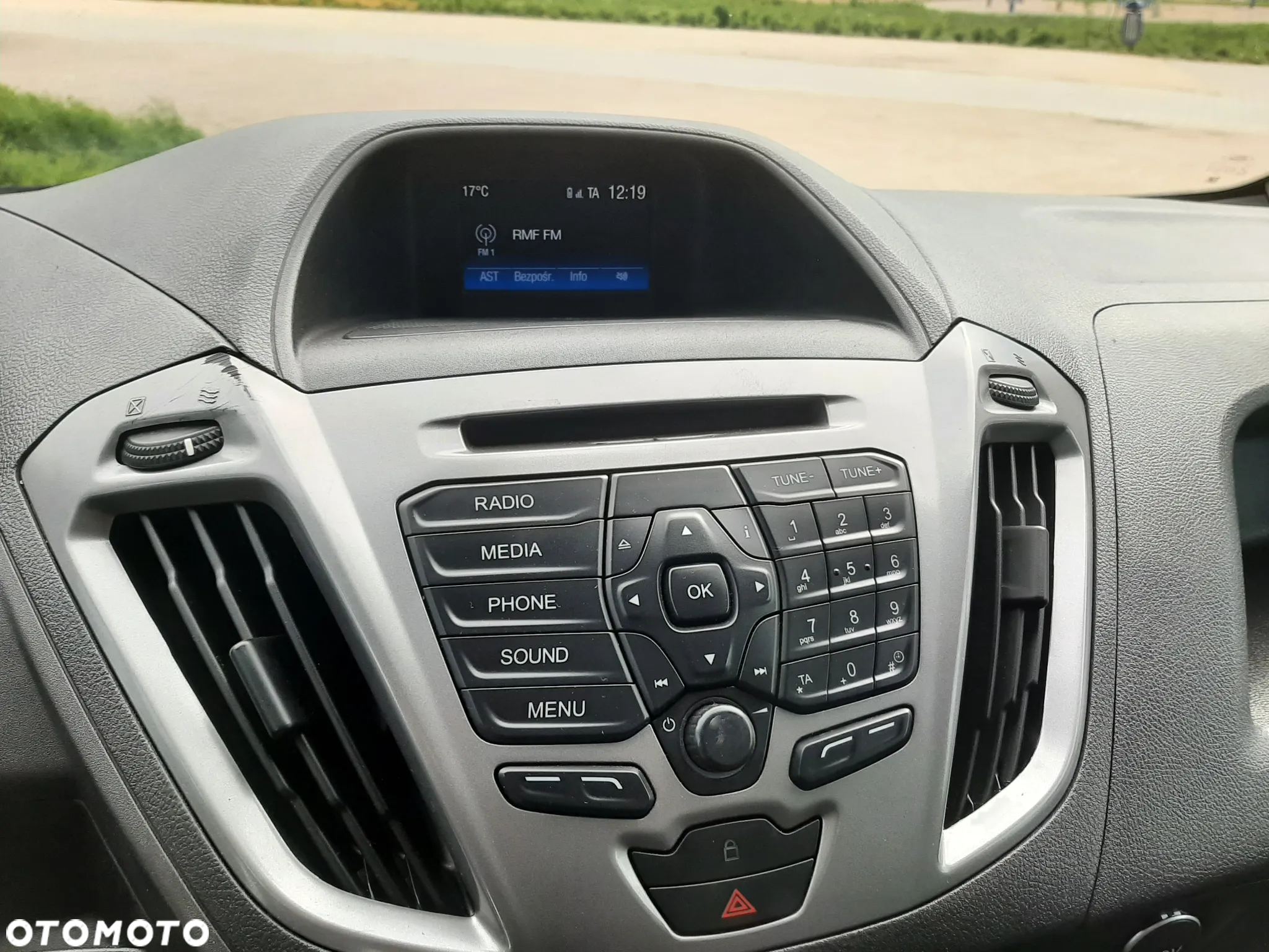 Ford Transit - 18