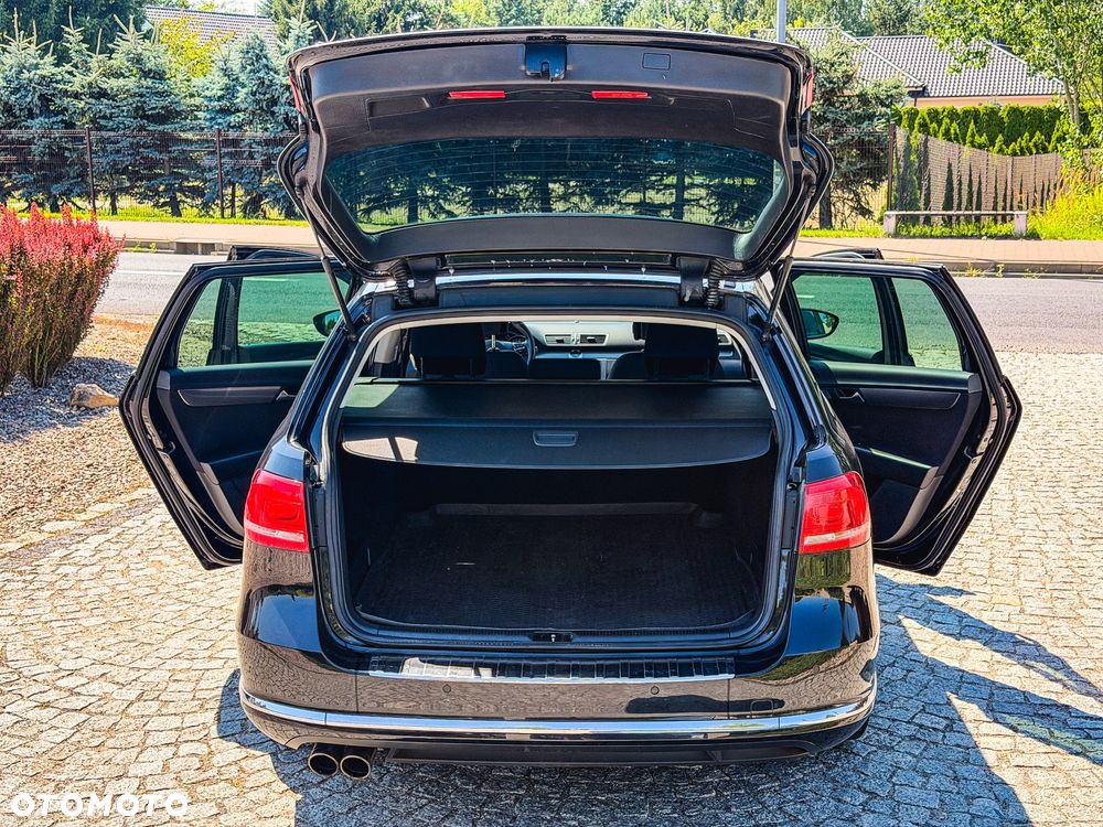 Volkswagen Passat 1.4 TSI BlueMotion Technology R-Line - 26