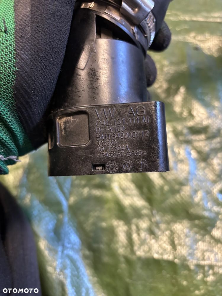 VW Tiguan II Golf VII rura przewód intercoolera 04L145828G - 3