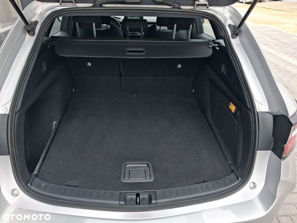 Toyota Corolla 2.0 Hybrid Comfort - 12