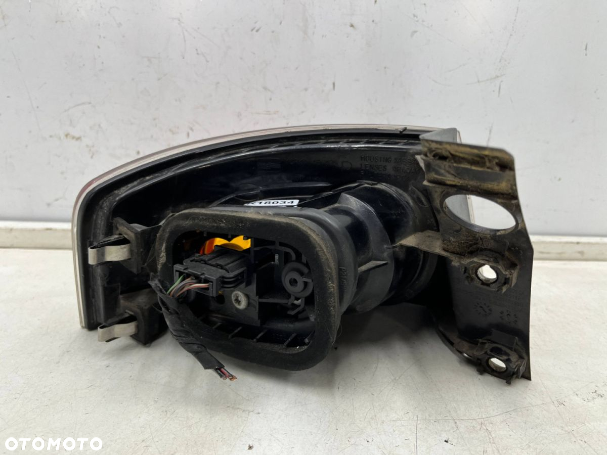 Lampa Seat Ibiza 3 III 6L 02-08r. 3Drzwi 5Drzwi PRAWA tylna w błotnik oryginalna prawy tył 6l6945112 - 10