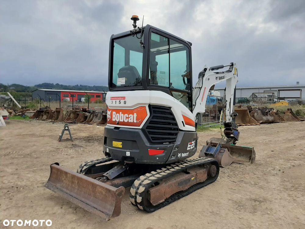 Bobcat E26 - 3