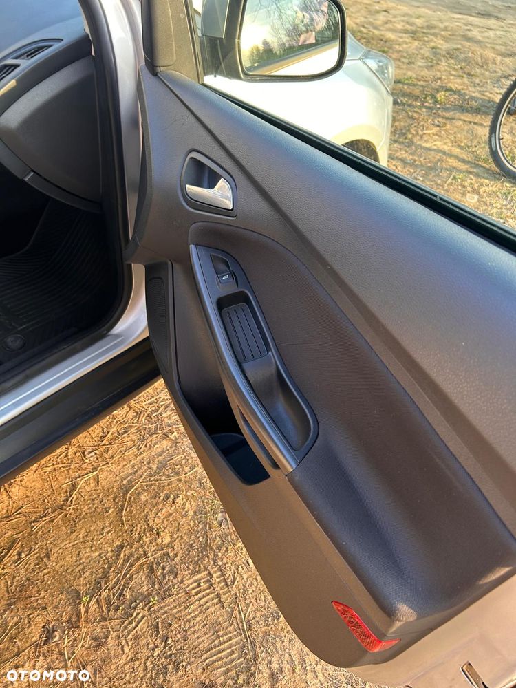 Ford Focus 1.5 TDCi Trend - 4
