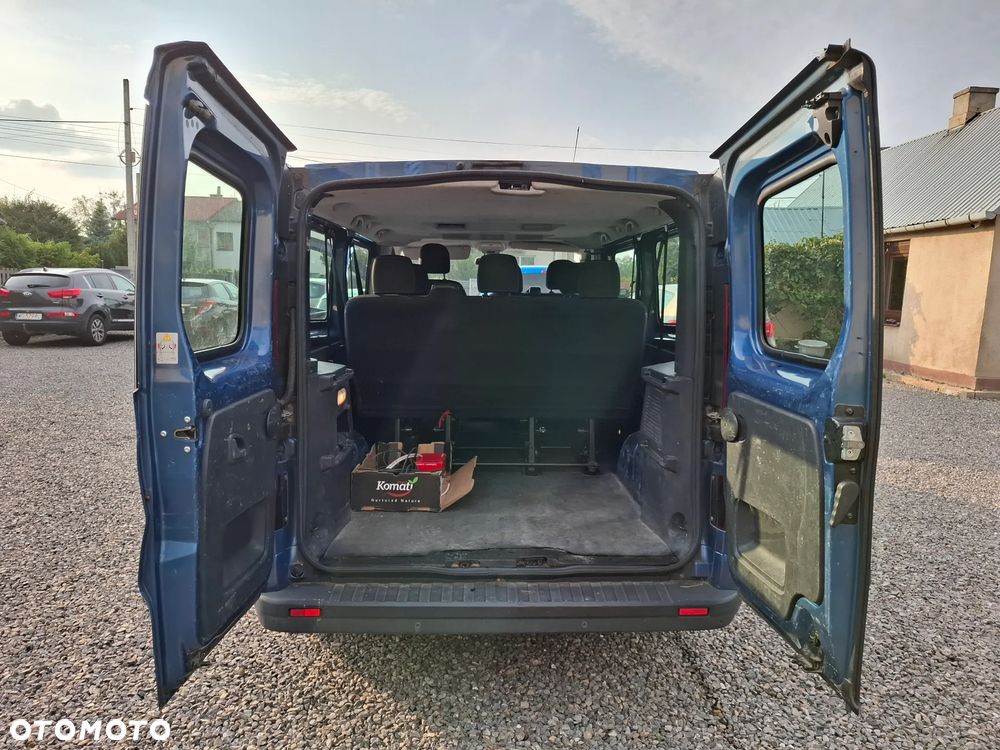 Renault TRAFIC - 10