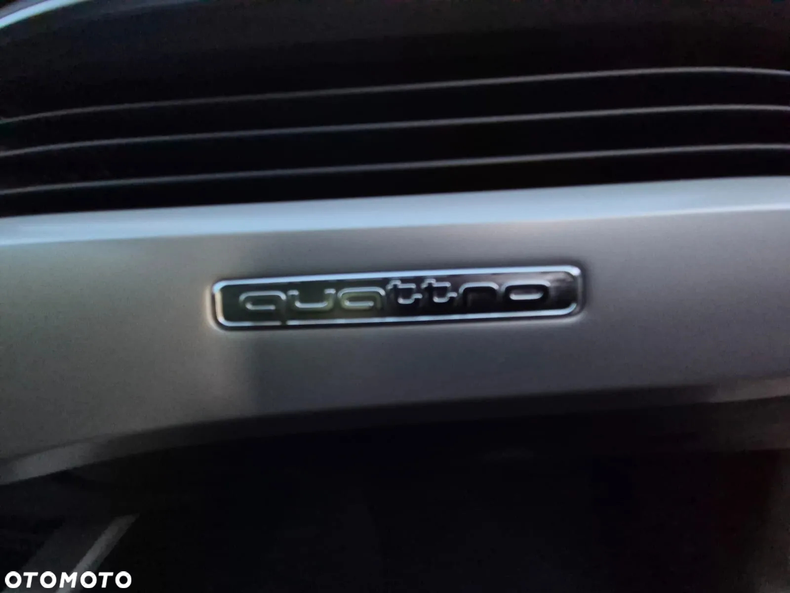 Audi A4 Avant 40 TDI quattro S tronic S line - 23