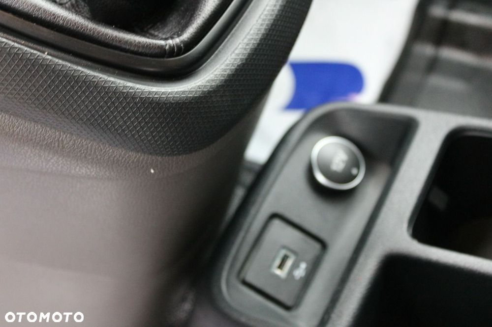 Ford Transit Connect - 25
